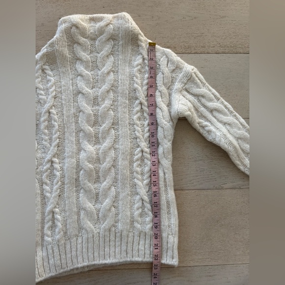 Vince Alpaca Wool Blend Braided Cable Funnel-Neck Camel Sweater crème - Picture 8 of 9